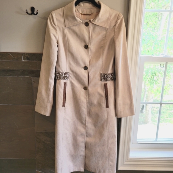 DOLCE & GABBANA matching set in baby pink with EXQUISITE handmade beadwork - Picture 3 of 14